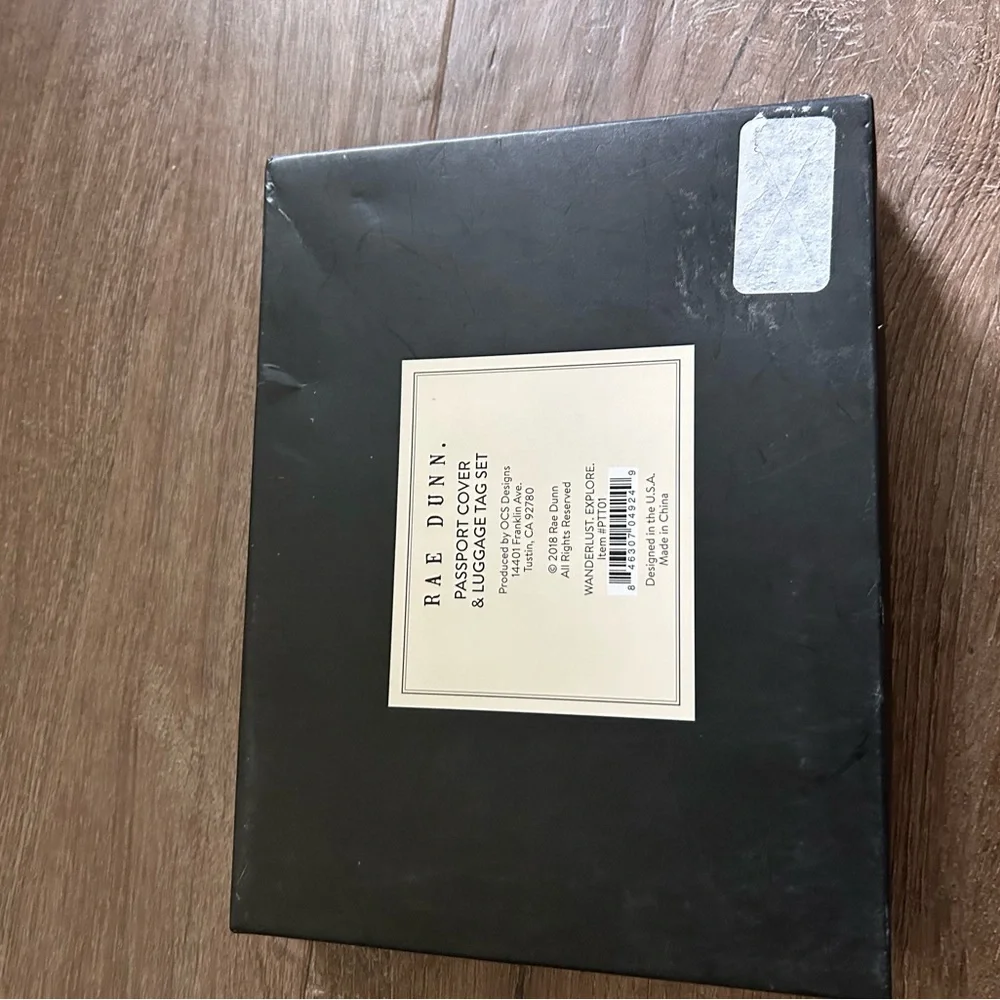 NWT Rae Dunn Black Passport Cover and Luggage Tag Set - Picture 2 of 2
